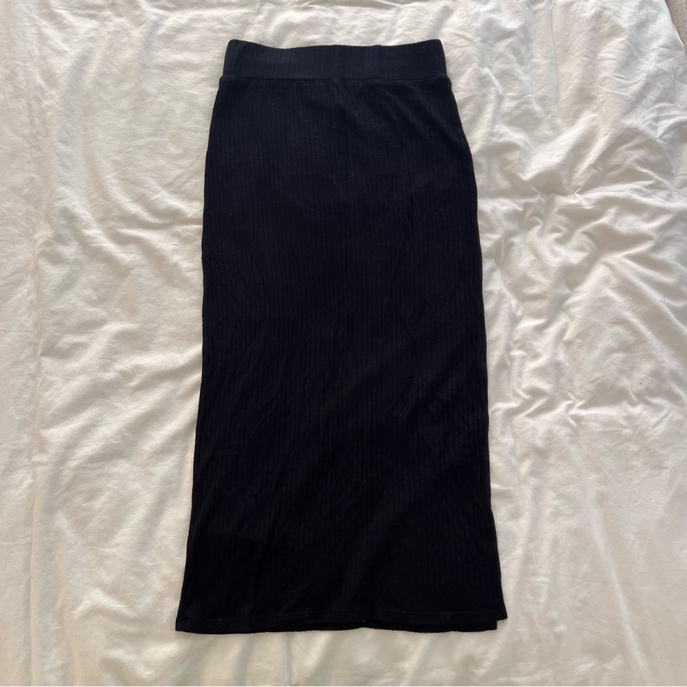 Elan black tight ribbed midi skirt